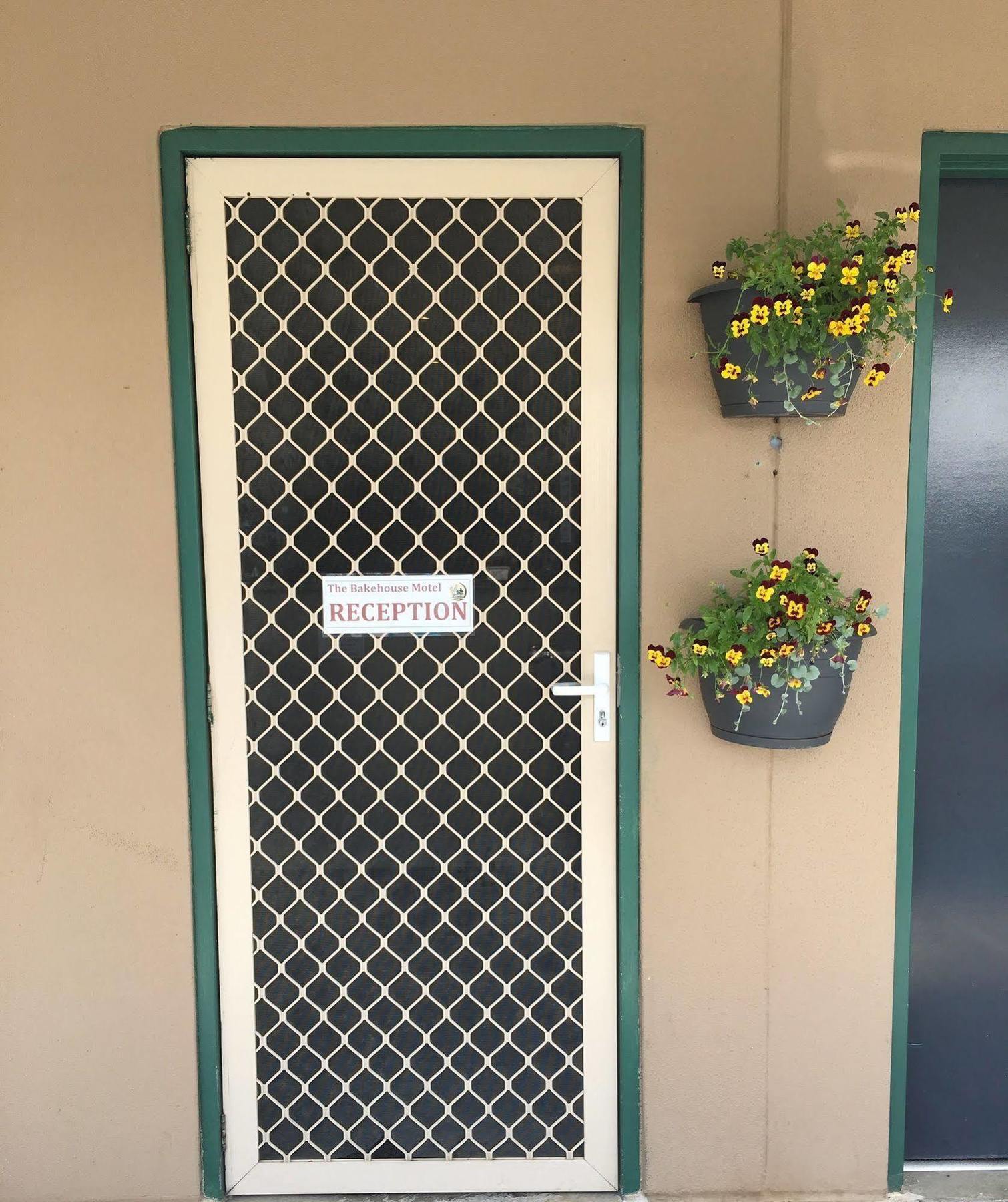 The Bakehouse Motel Goulburn Εξωτερικό φωτογραφία